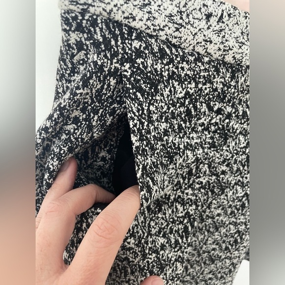 Banana Republic mini skirt black and white petite length size 2P - Picture 5 of 8